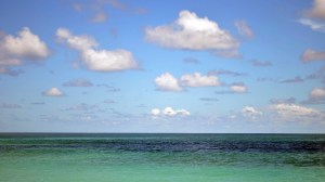 Pantai Lakey Dompu_Garis Cakrawala