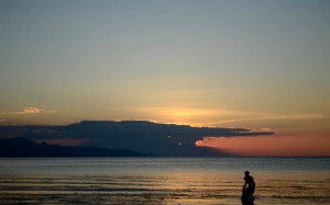 Berburu waktu sebelum mentari sembunyi di balik cakrawala