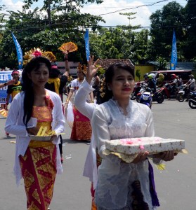 Warga Bali di Bima, action !