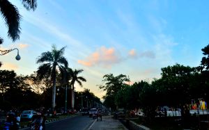 Jln. Udayana Kota Mataram_menunggu berbuka